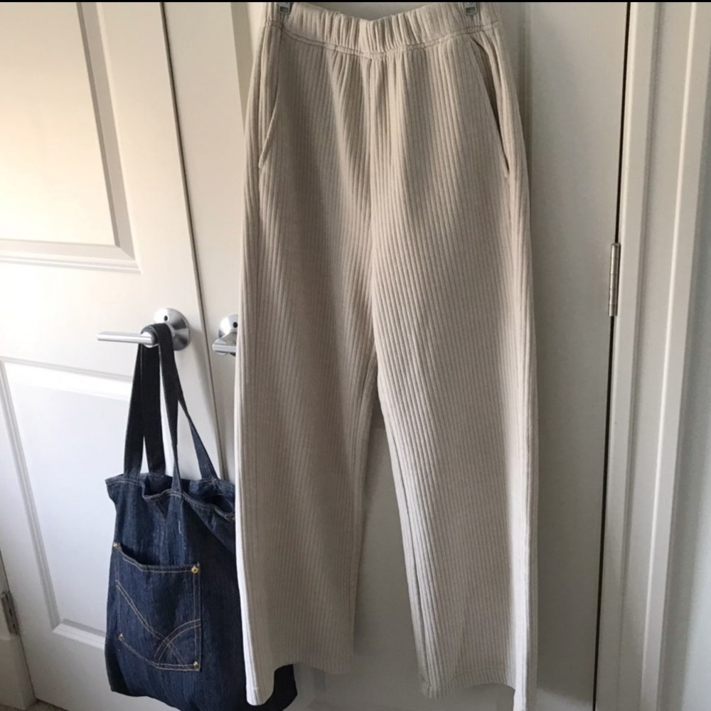 High-Rise Straight Corduroy Pant